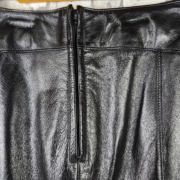 Danier Leather Pencil Skirt Lined Black Size 6 - Picture 12 of 14